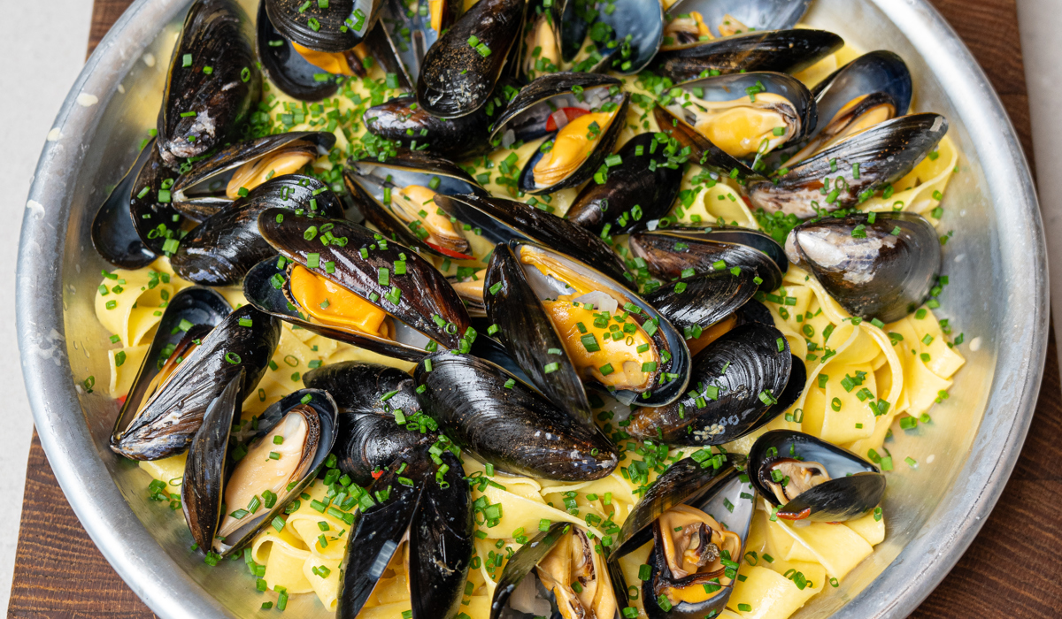 Mussels & Pasta with JADARR